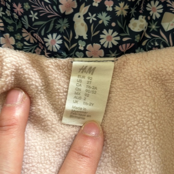 H&M fleece lined windbreaker - Picture 3 of 4